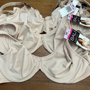 NWT Bali Women's Four Bras One price 36D two of each type